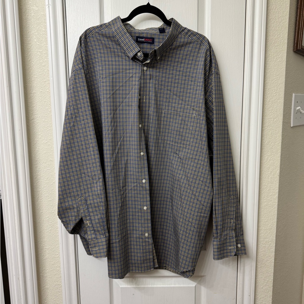 Roundtree & Yorke Multicolor Plaid Button Down Shirt